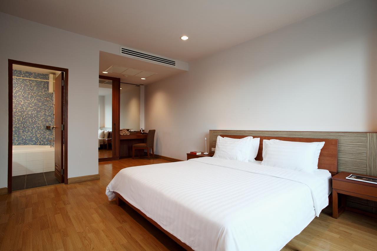 Bangkok Patio Bts Sanam Pao Aparthotel Exterior photo